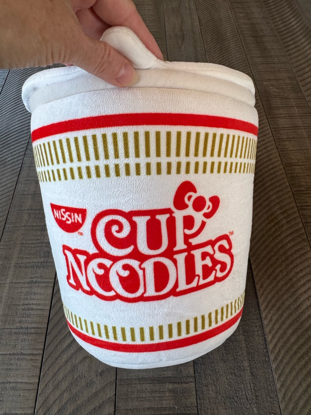 Nissin Cup Noodles - Hello Kitty Plush Container Kidrobot - Picture 9 of 15